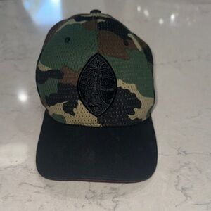 Fökai Camouflage Guam seal hat